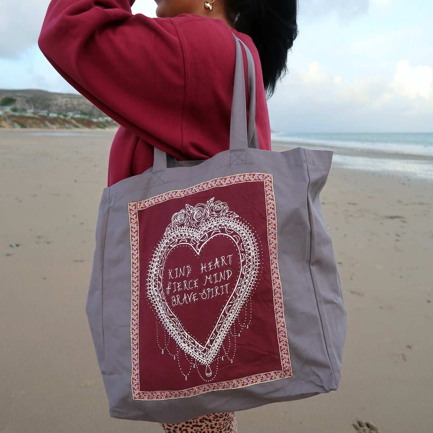 kind heart, fierce mind, brave spirit tote bag - burgundy