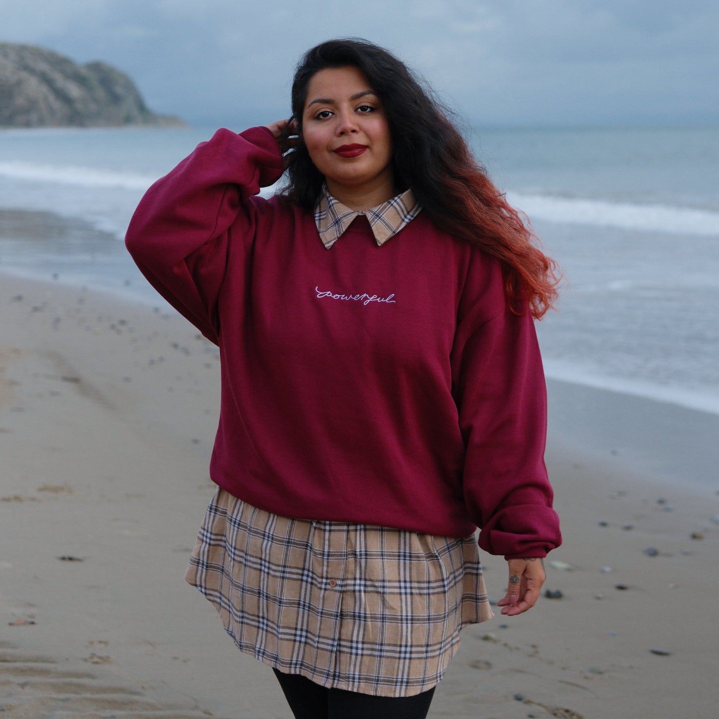 powerful embroidered sweatshirt - burgundy