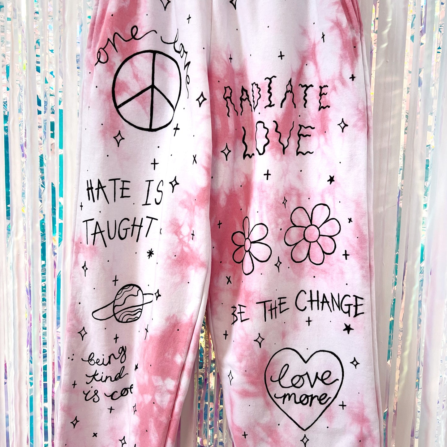 scrawl tie dye lounge pants