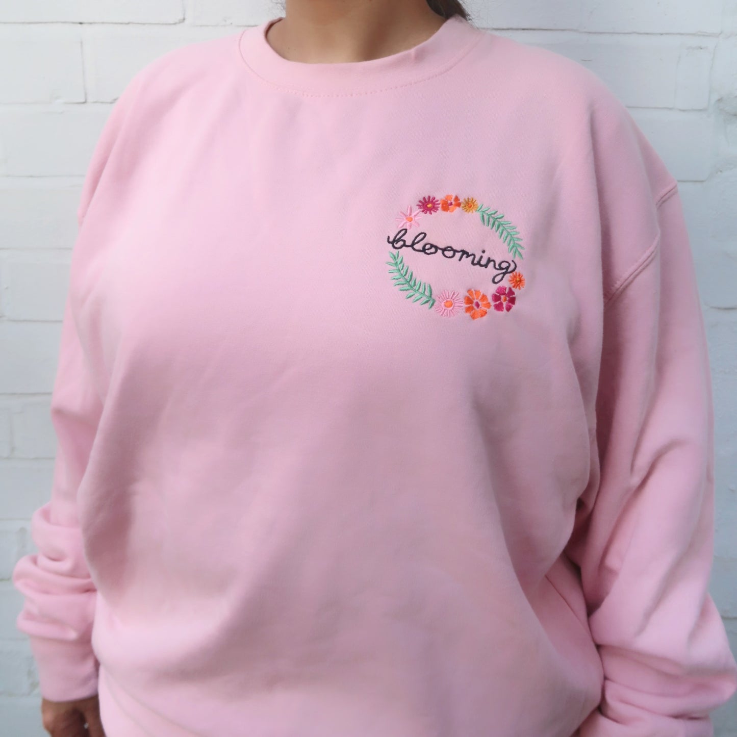 blooming embroidered sweatshirt - baby pink