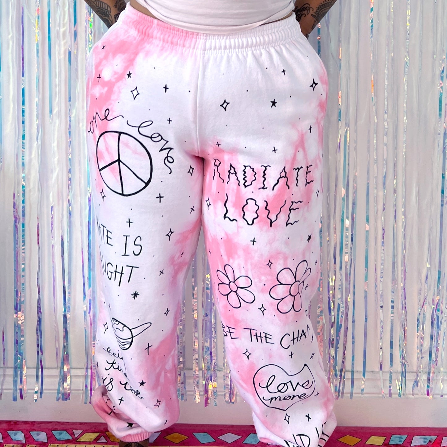 scrawl tie dye lounge pants