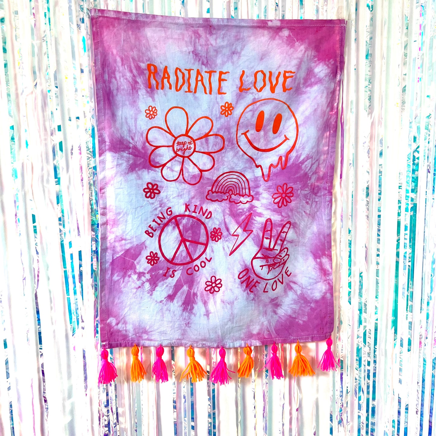 hippie heart tie dye wall hanging - daydream