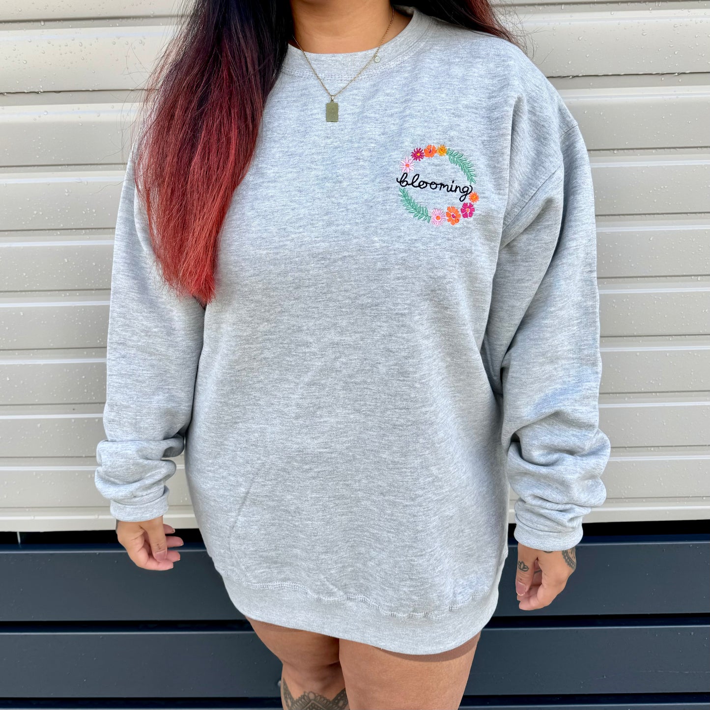 blooming embroidered sweatshirt - light grey