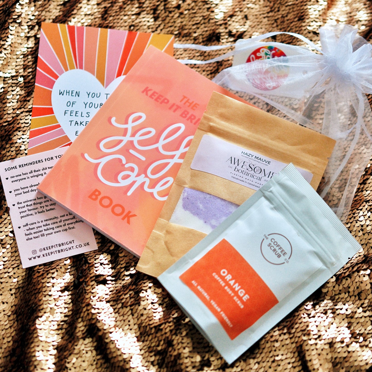 the self-care kit - body scrub & bath dust