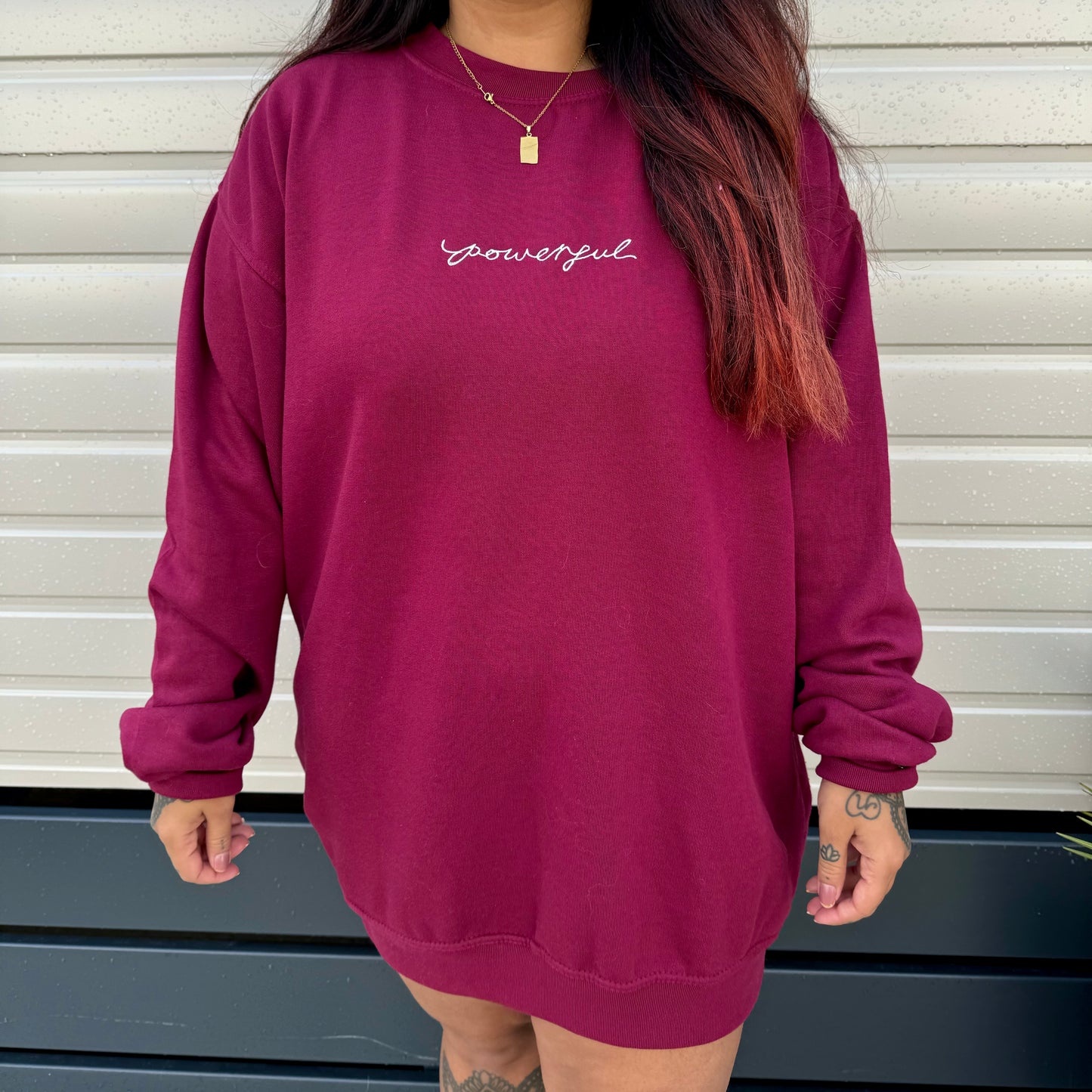 powerful embroidered sweatshirt - burgundy