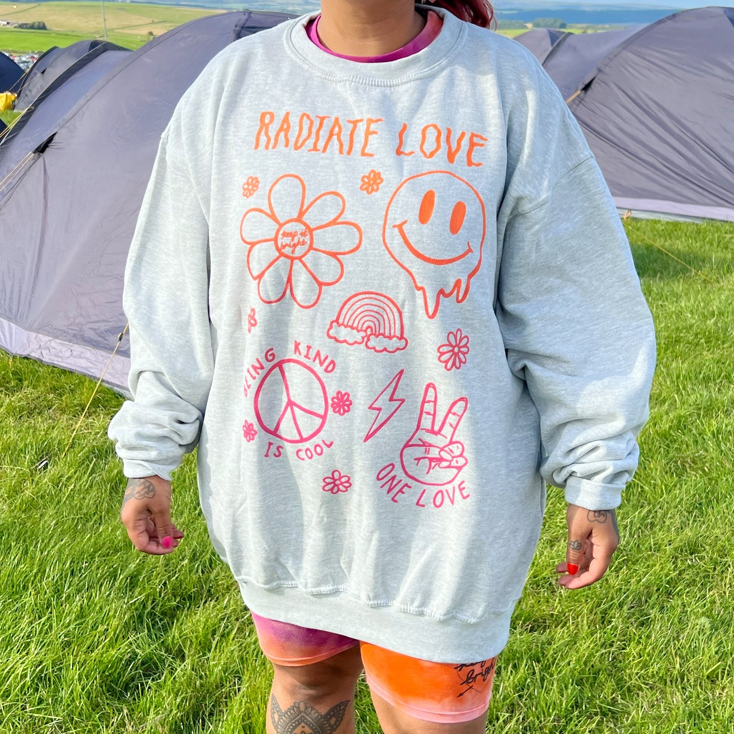 hippie heart sweatshirt - light grey