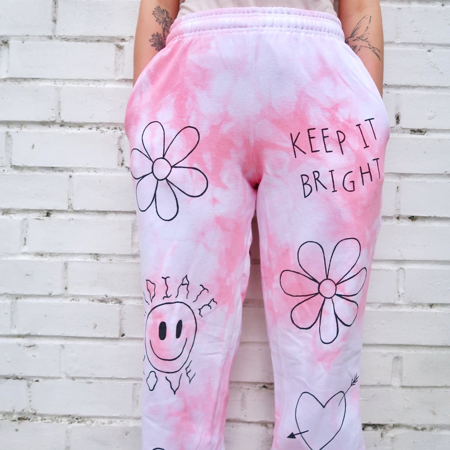 hippie heart tie dye lounge pants - pink
