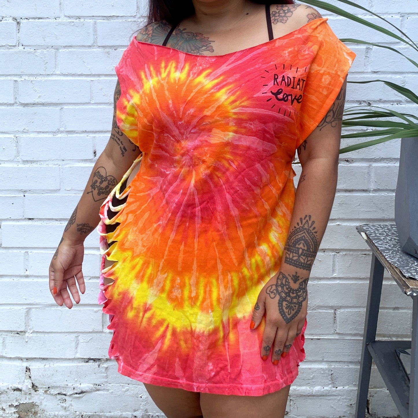 radiate love tie-dye side slash dress