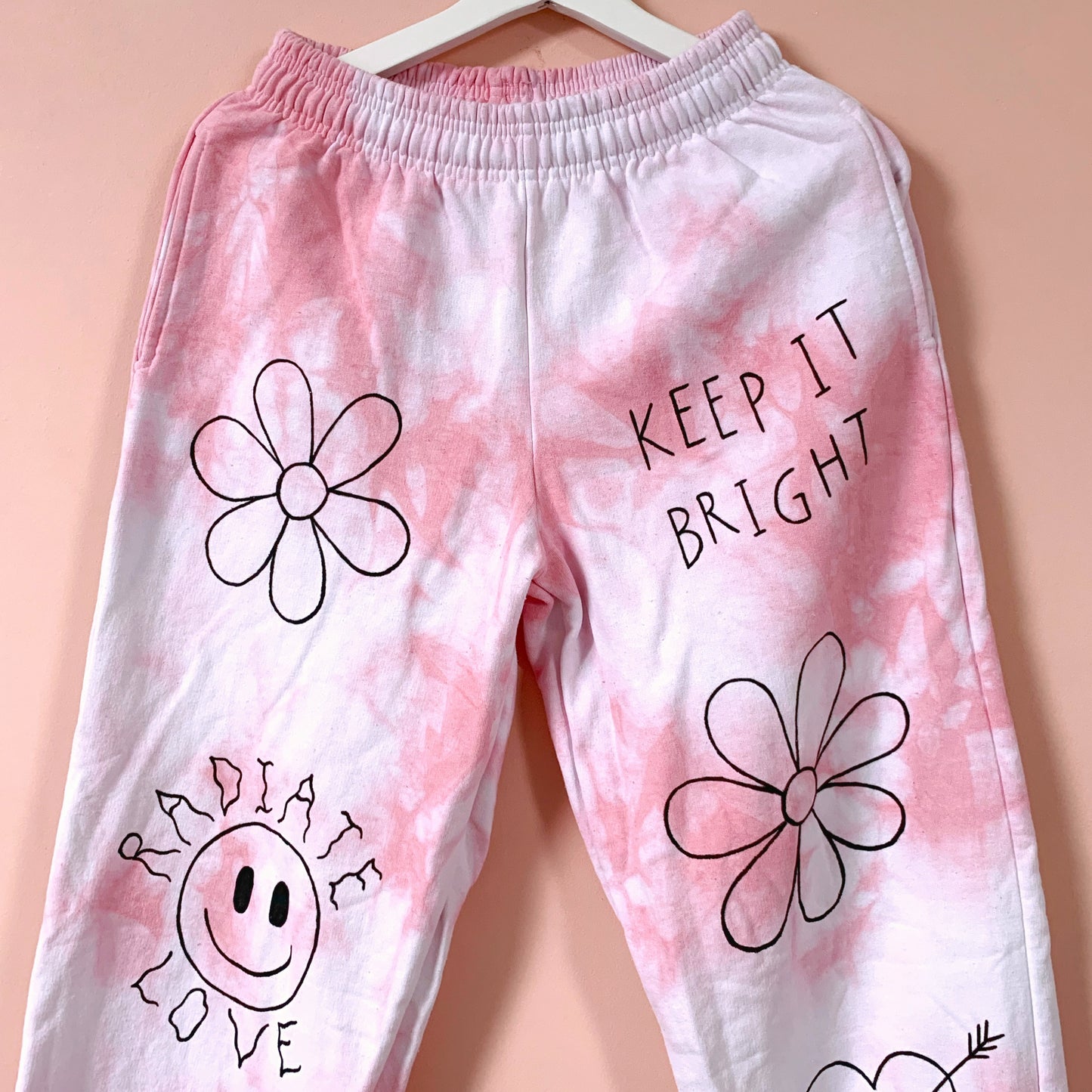 hippie heart tie dye lounge pants - pink