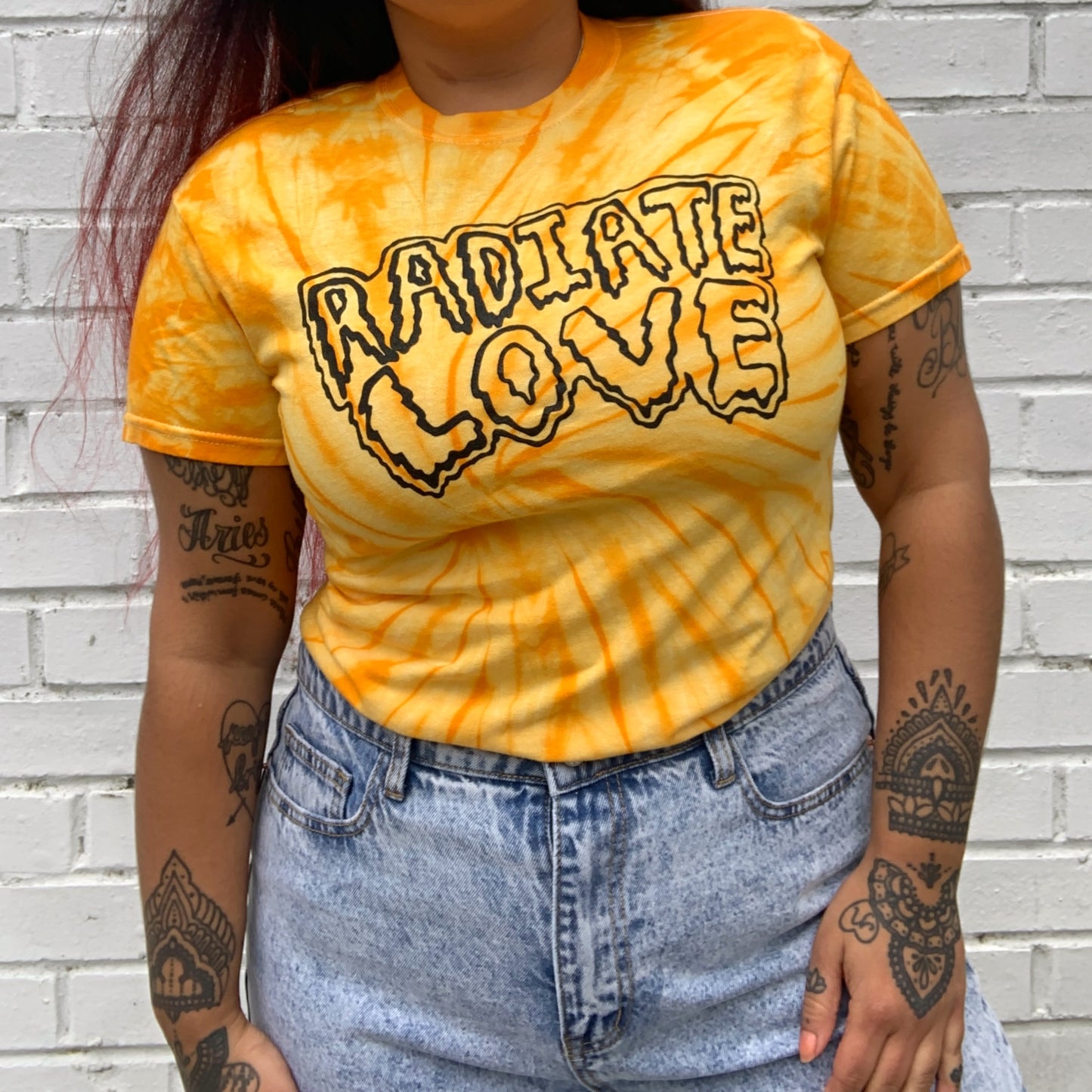 radiate love tie-dye t-shirt / crop top - yellow