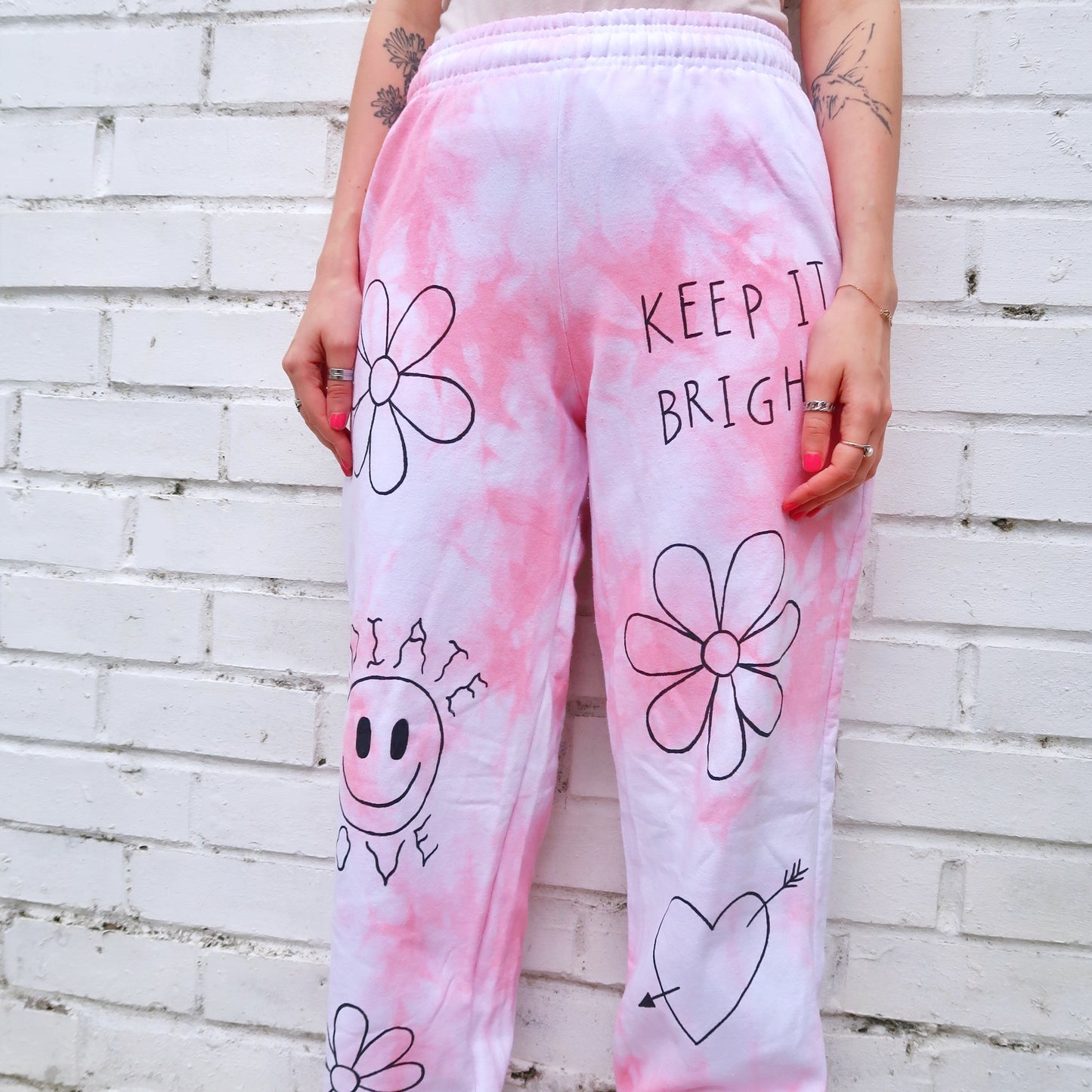 hippie heart tie dye lounge pants - pink