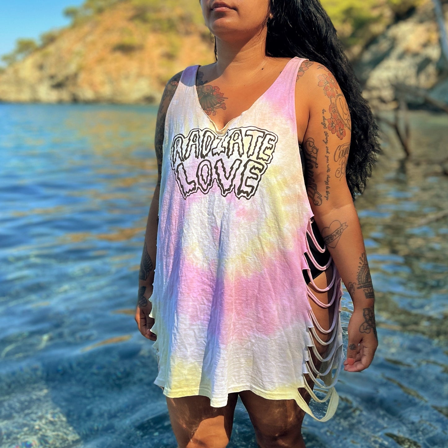 radiate love tie-dye pastel fade - side slash top