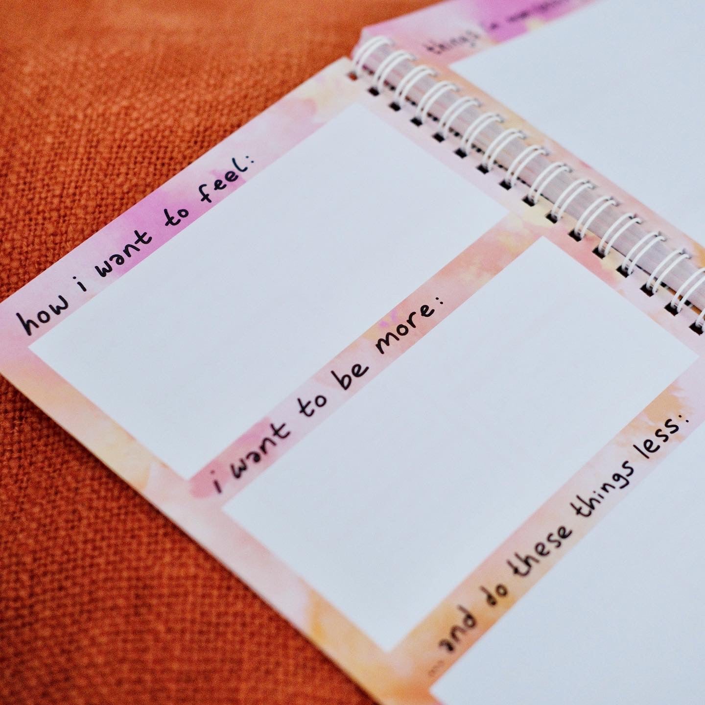 the keep it bright diary | dateless weekly planner