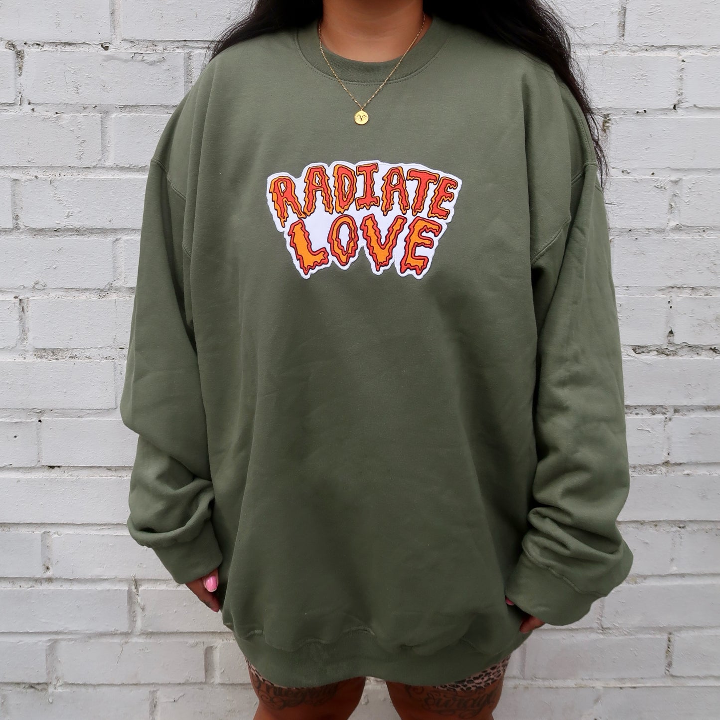 radiate love embroidered sweatshirt - khaki green