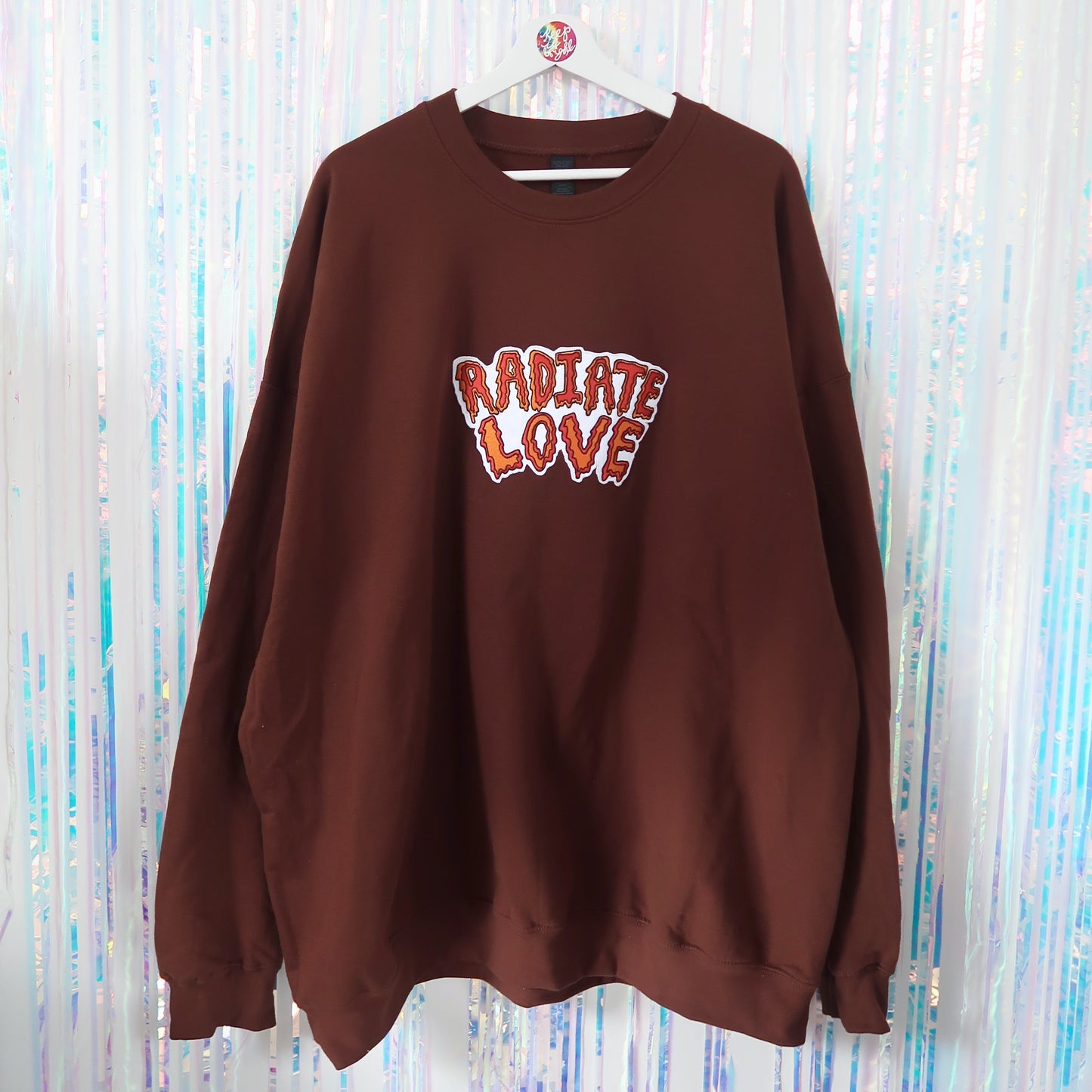 radiate love embroidered sweatshirt - chocolate