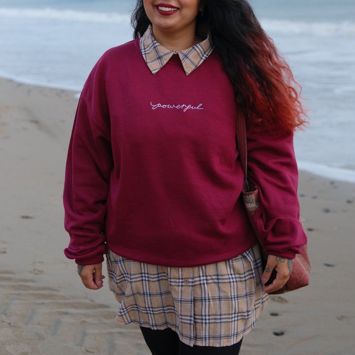 powerful embroidered sweatshirt | 4 colours