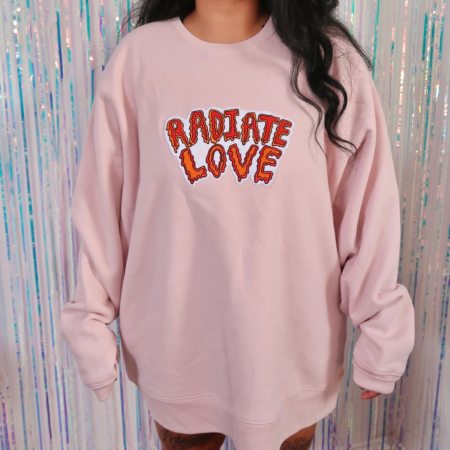 radiate love embroidered sweatshirt - light pink