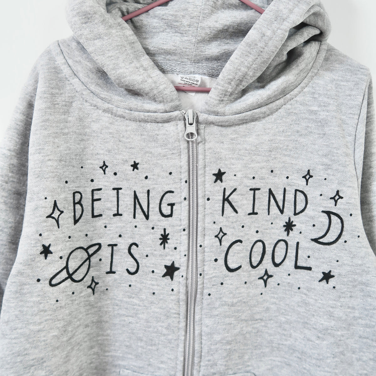 being kind is cool - kids onesie - grey