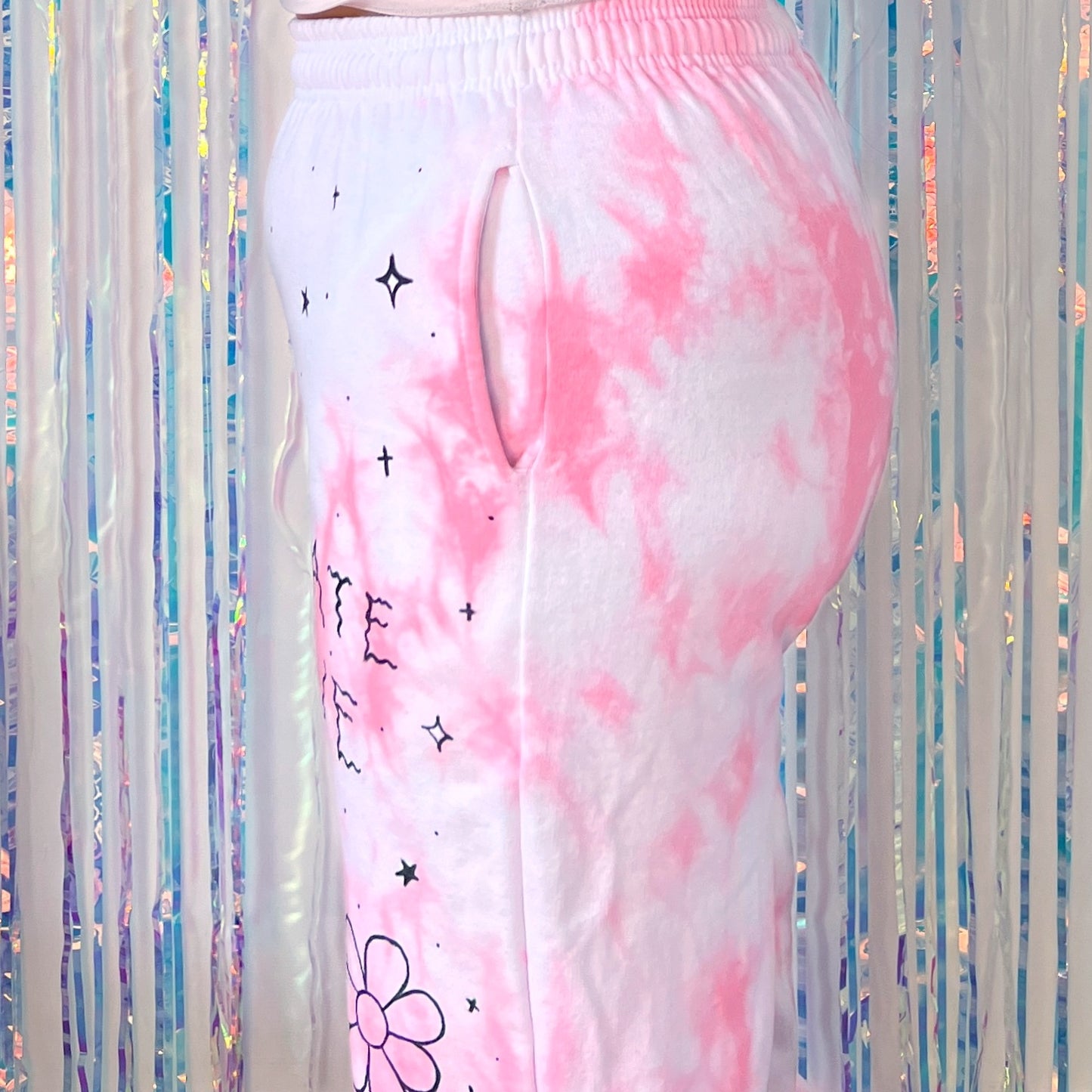 scrawl tie dye lounge pants