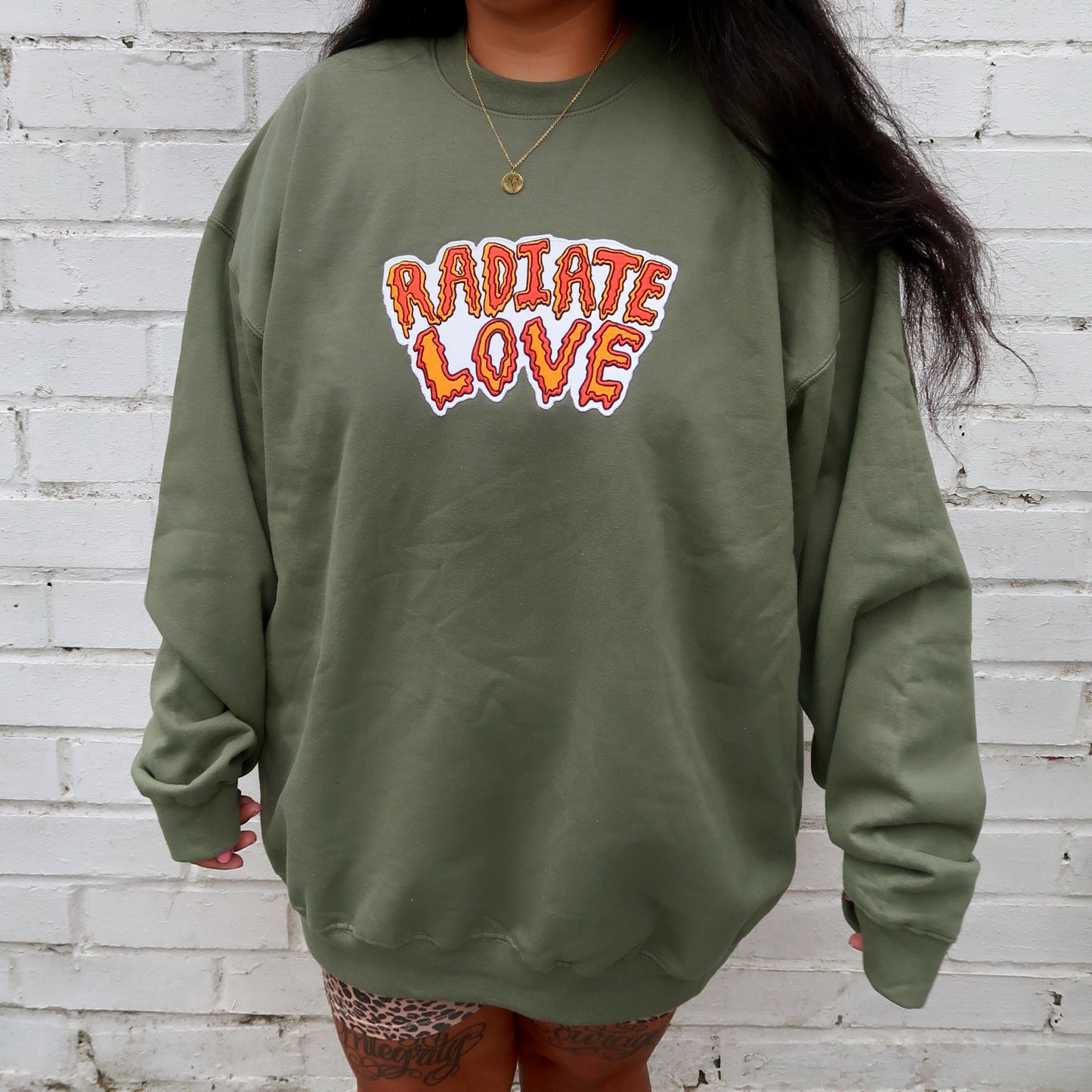 radiate love embroidered sweatshirt - khaki green