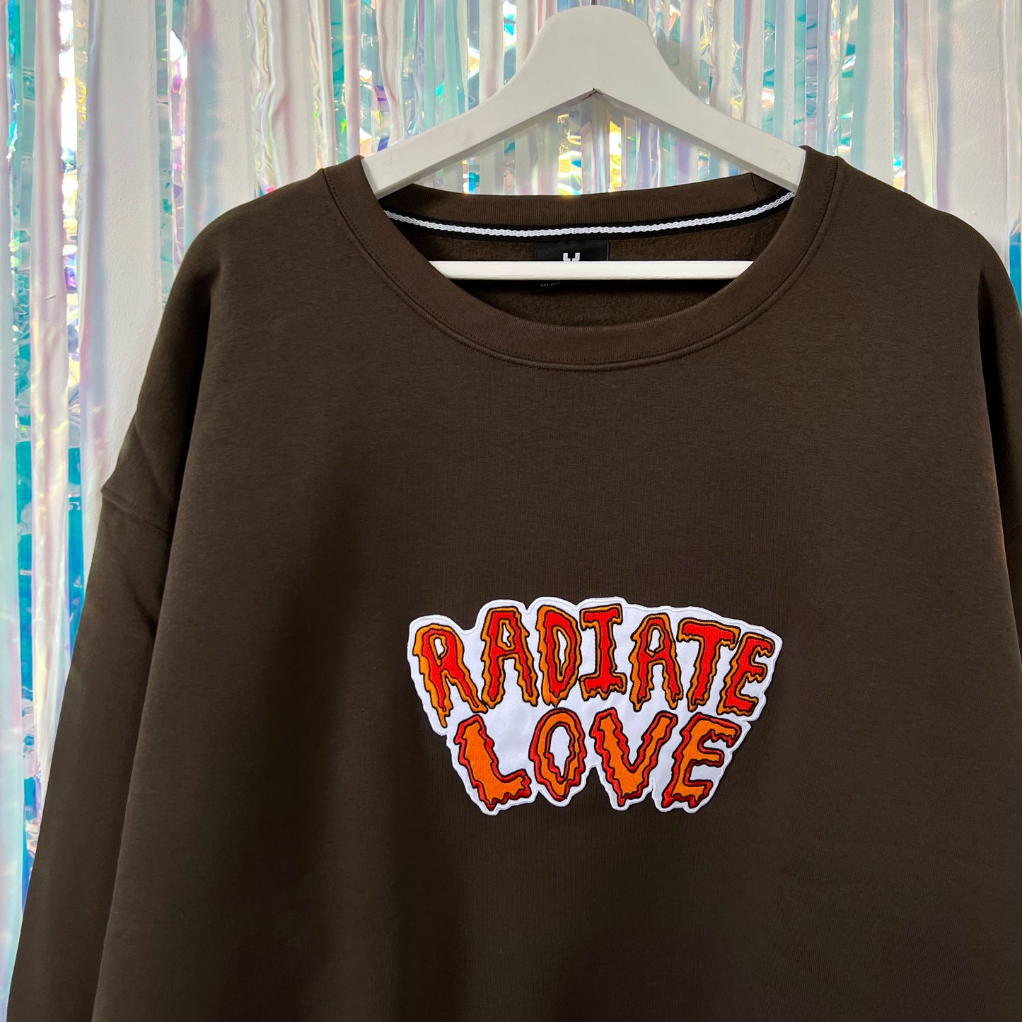 radiate love embroidered sweatshirt - dark olive green