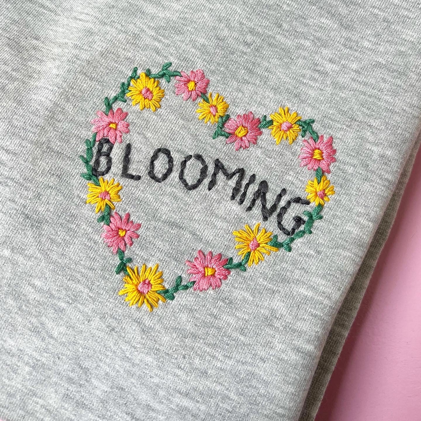 blooming hand-embroidered sweatshirt - grey