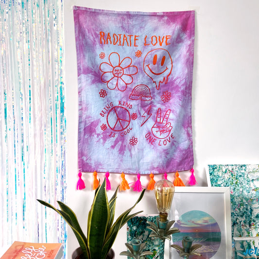 hippie heart tie dye wall hanging - daydream