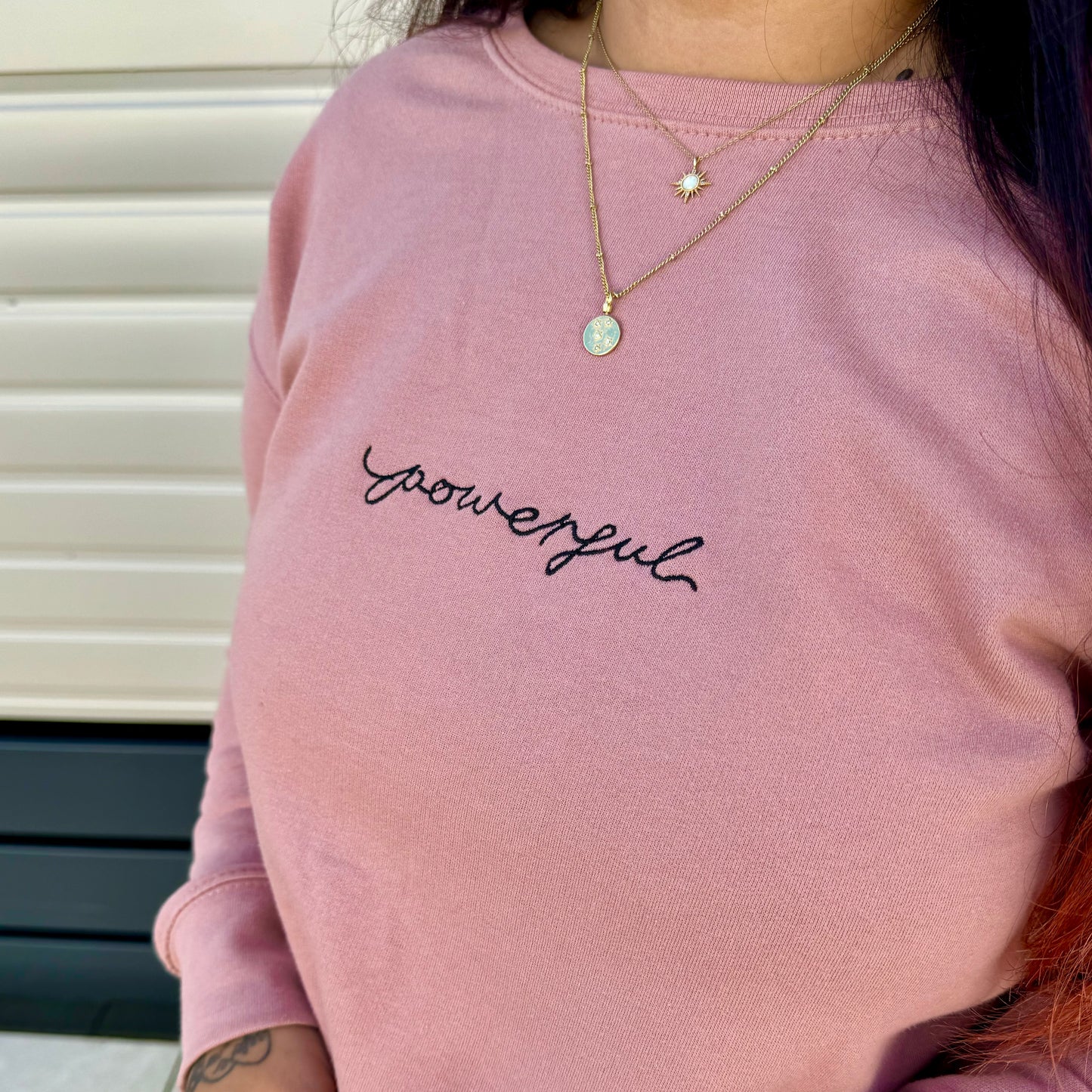 powerful embroidered crop sweatshirt - dusky pink