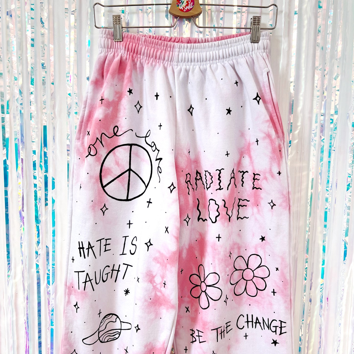 scrawl tie dye lounge pants