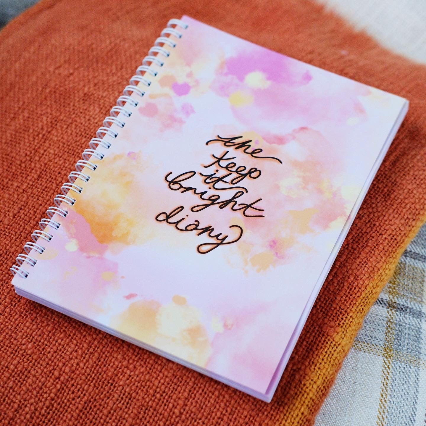 the keep it bright diary | dateless weekly planner