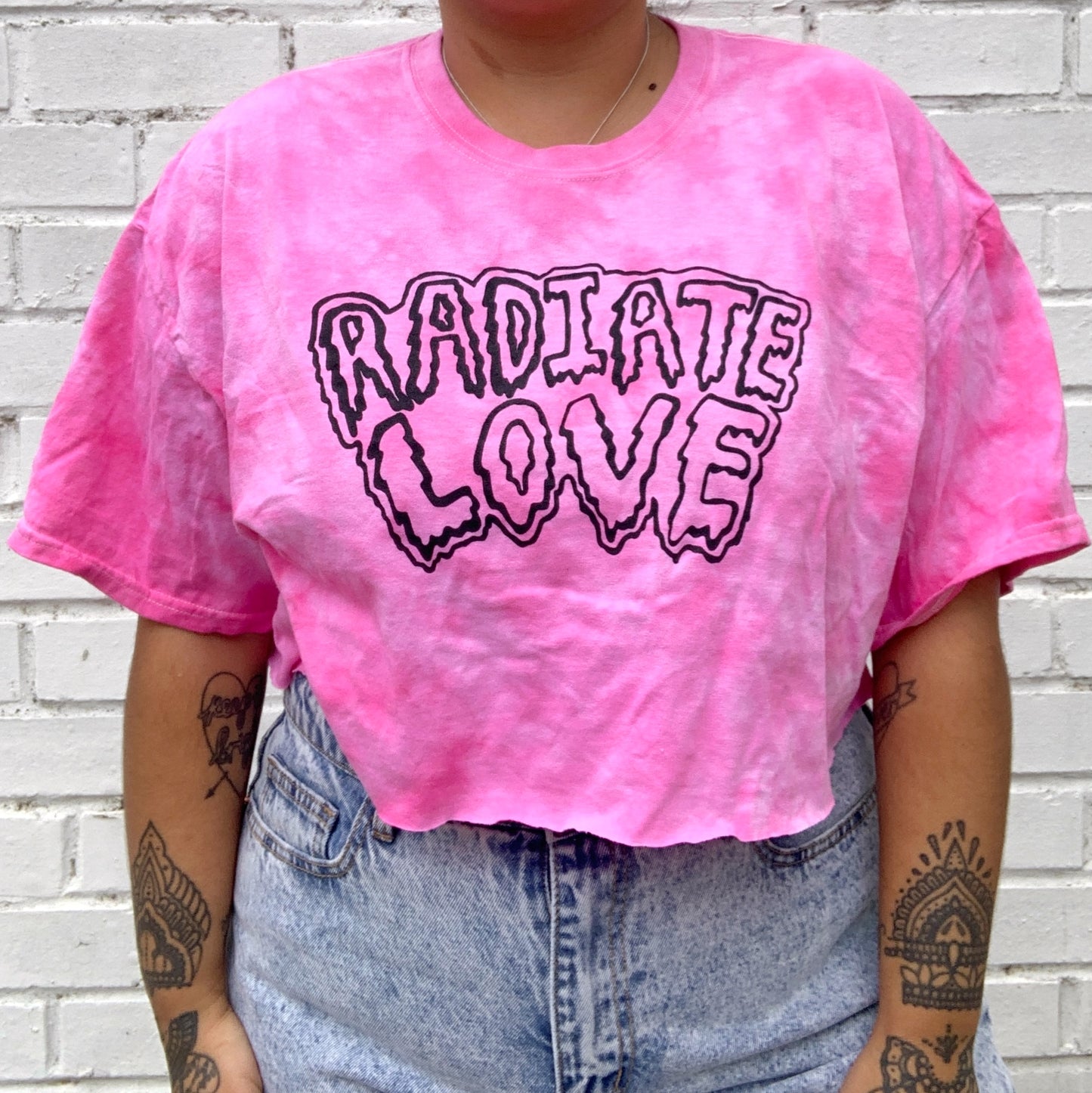 radiate love tie-dye crop top - pink