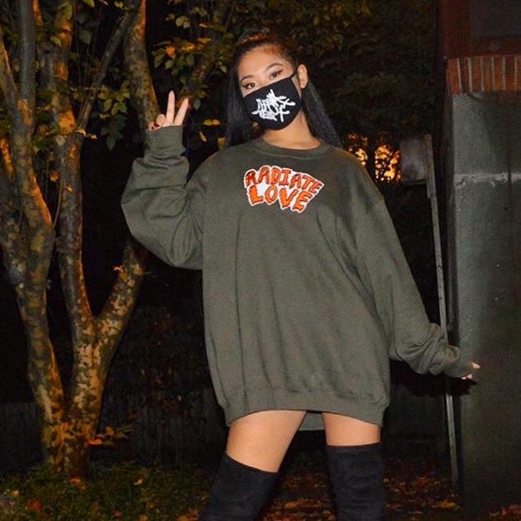 radiate love sweatshirt - as worn by ariana grande