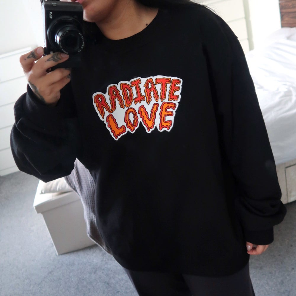 radiate love embroidered sweatshirt - black