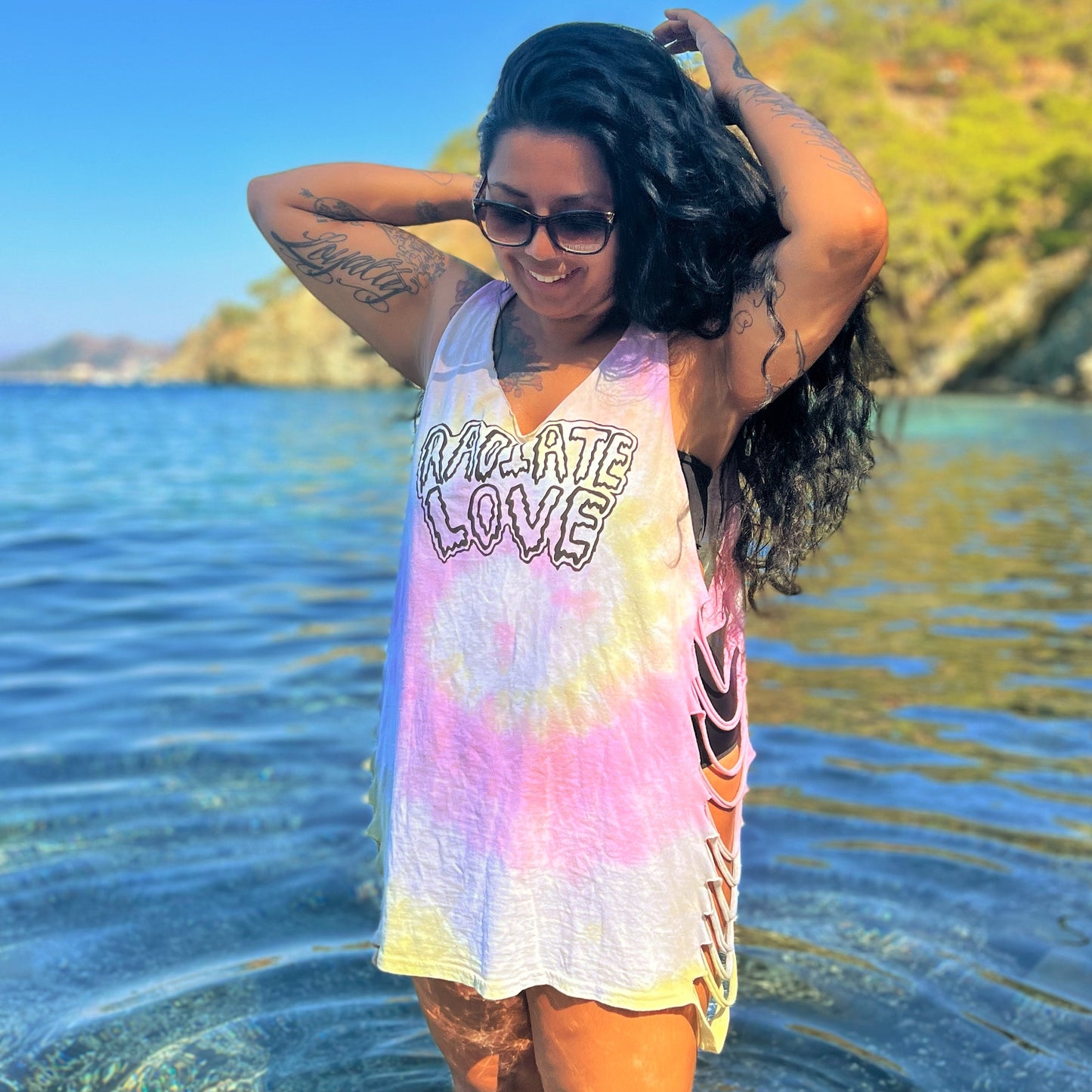 radiate love tie-dye pastel fade - side slash top