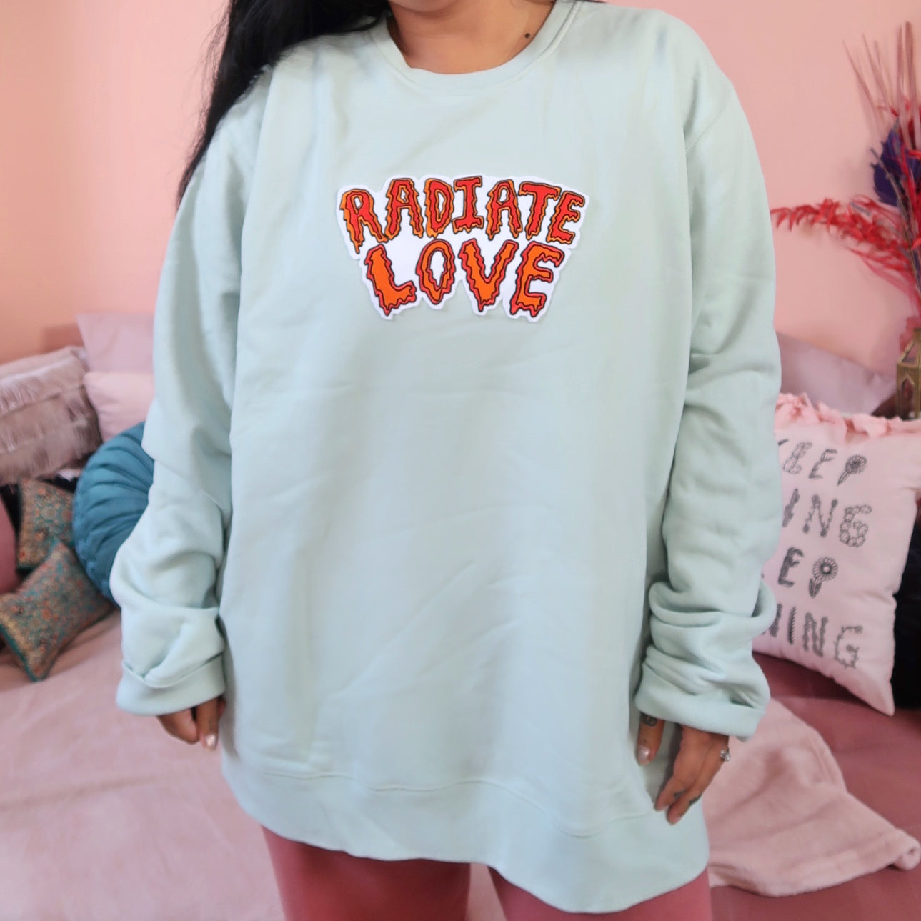 radiate love embroidered sweatshirt - light green