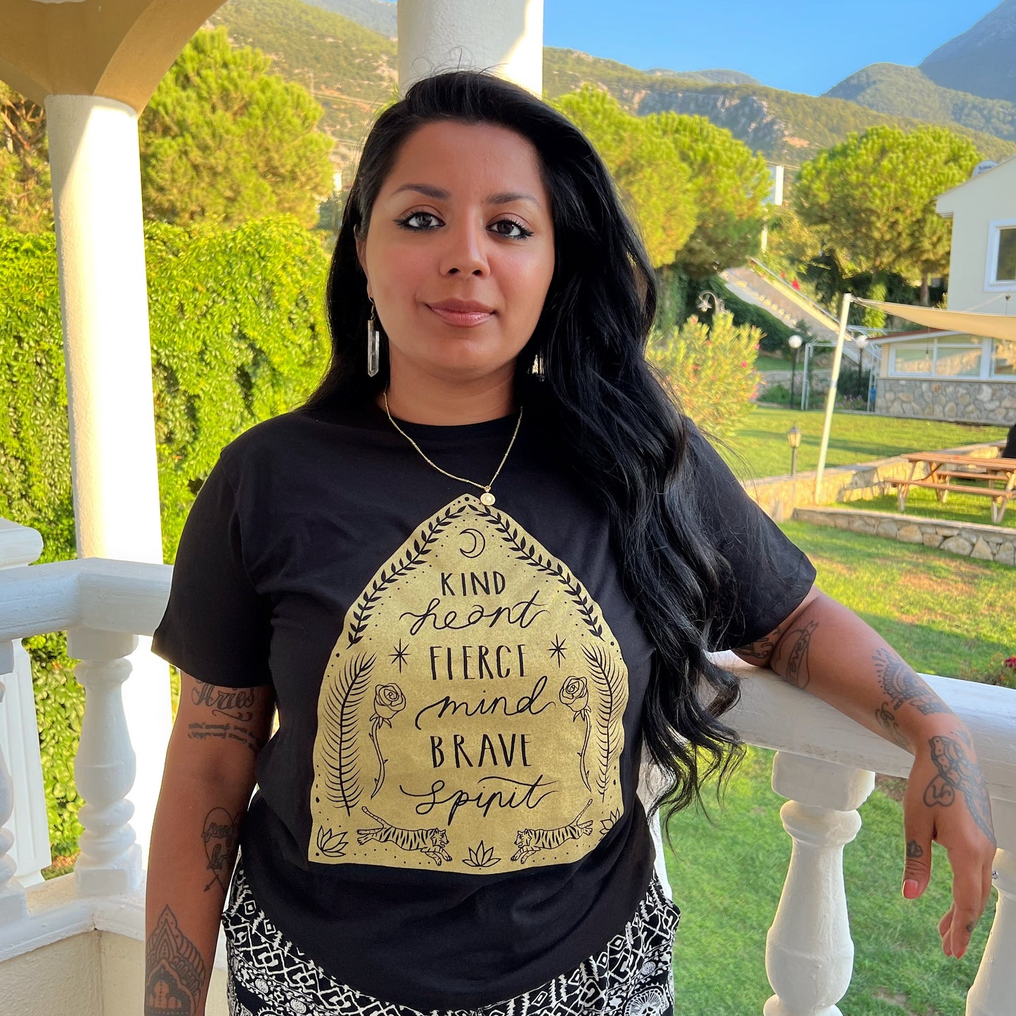 kind heart, fierce mind, brave spirit t-shirt - black & gold